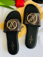 سليبر لوي ڤيتون ✨ مع شعار دائري