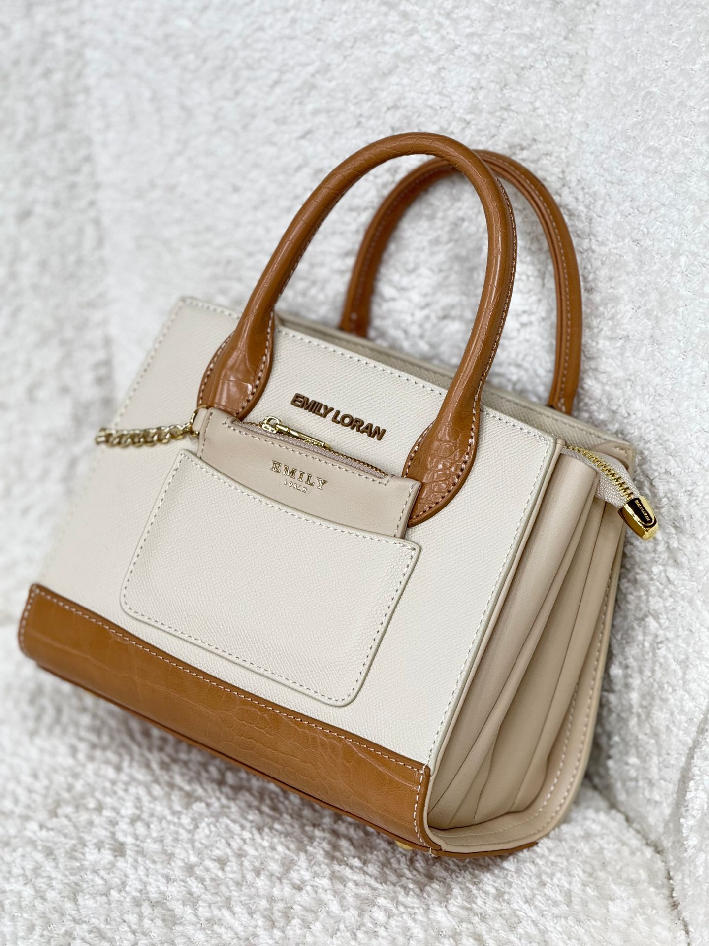 ايميلي لوران قاعدة 21 سم