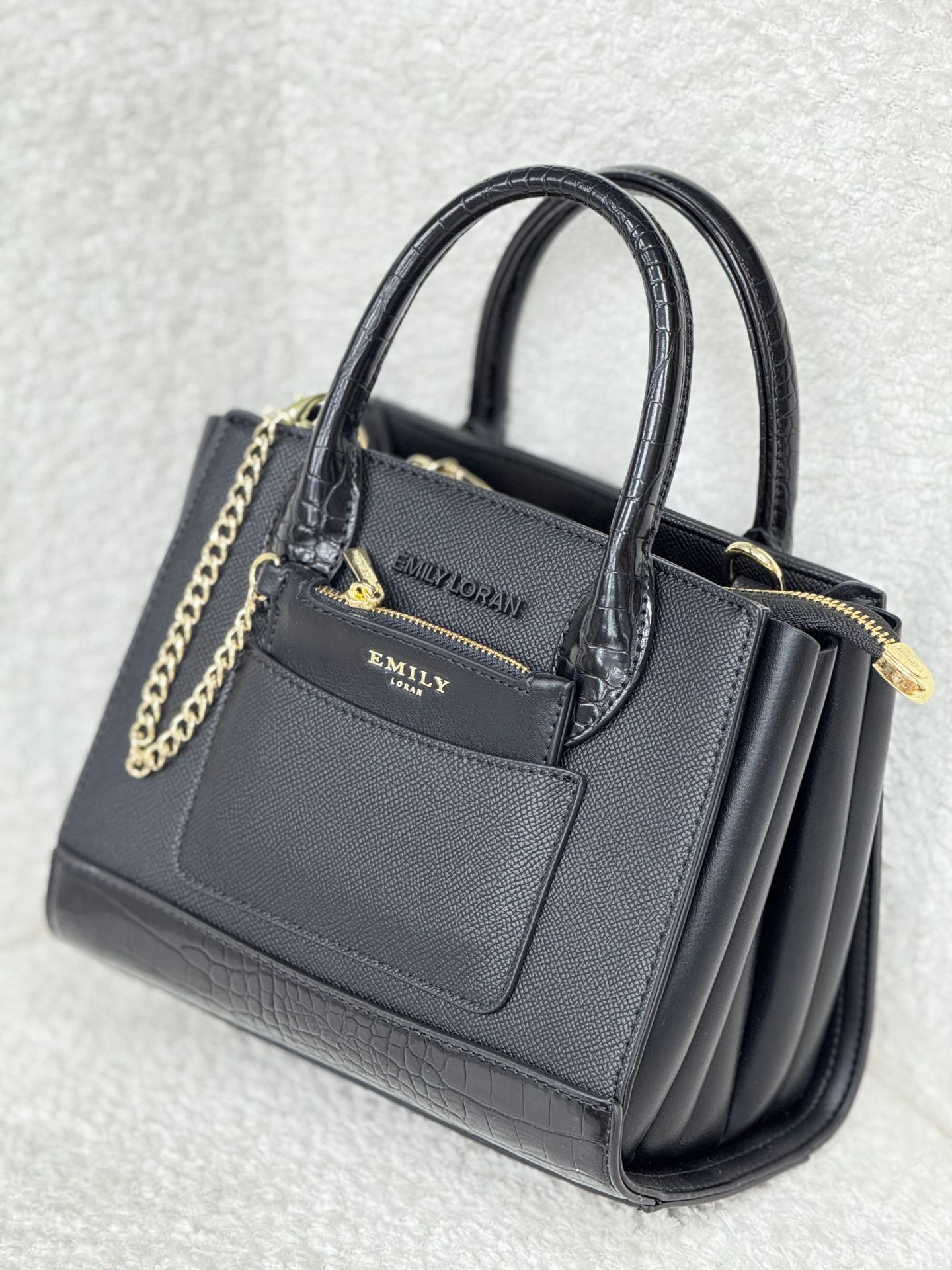 ايميلي لوران قاعدة 21 سم