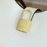 ابيض 05