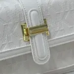 ابيض 072