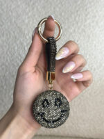 ميدالية ايموجي 🙂