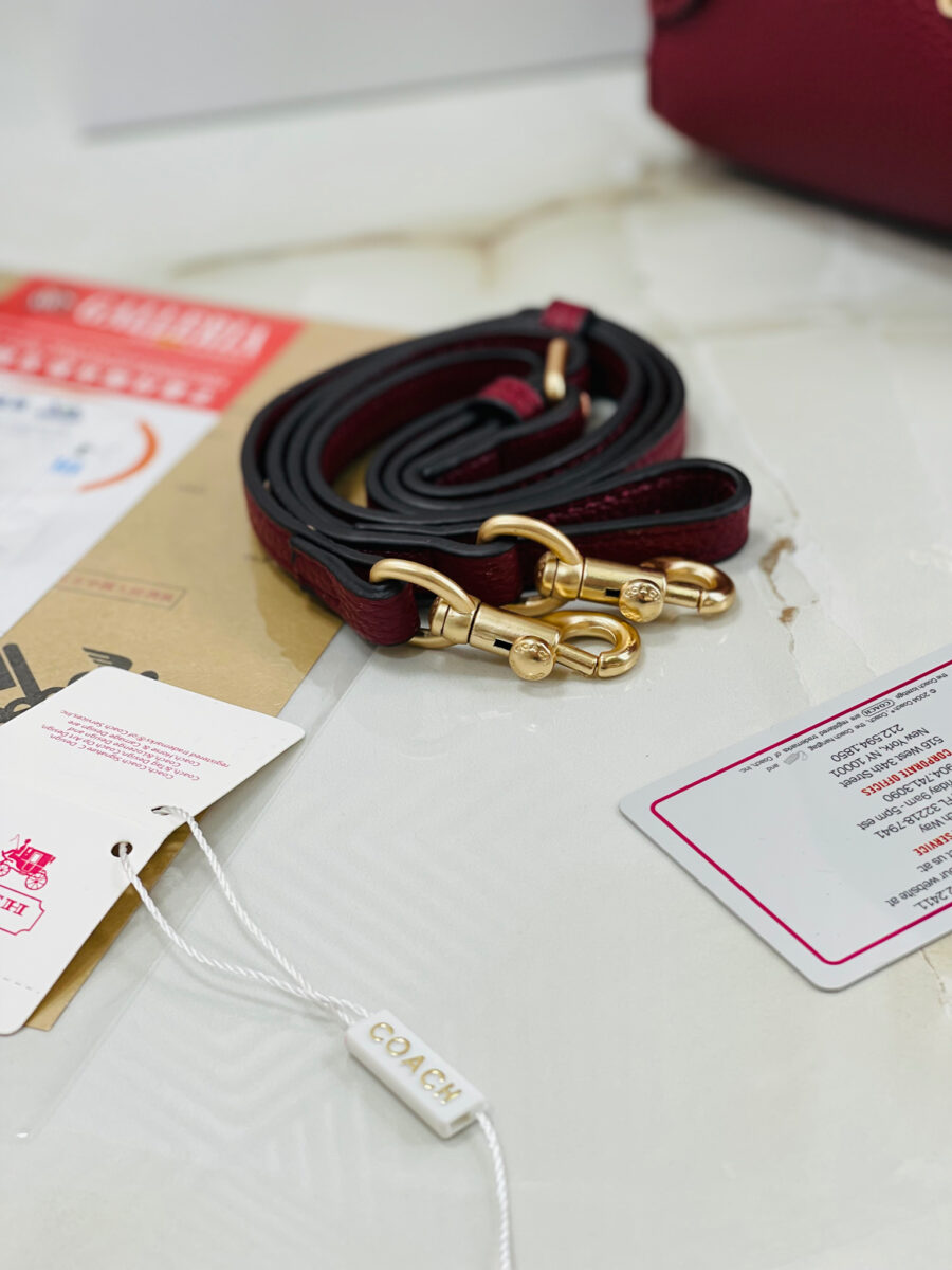 شنطة من كوتش قاعدة 21 سم مع بوكس - لون خمري