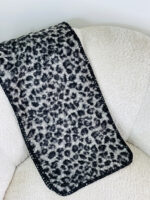 سكارف كتف شتوي